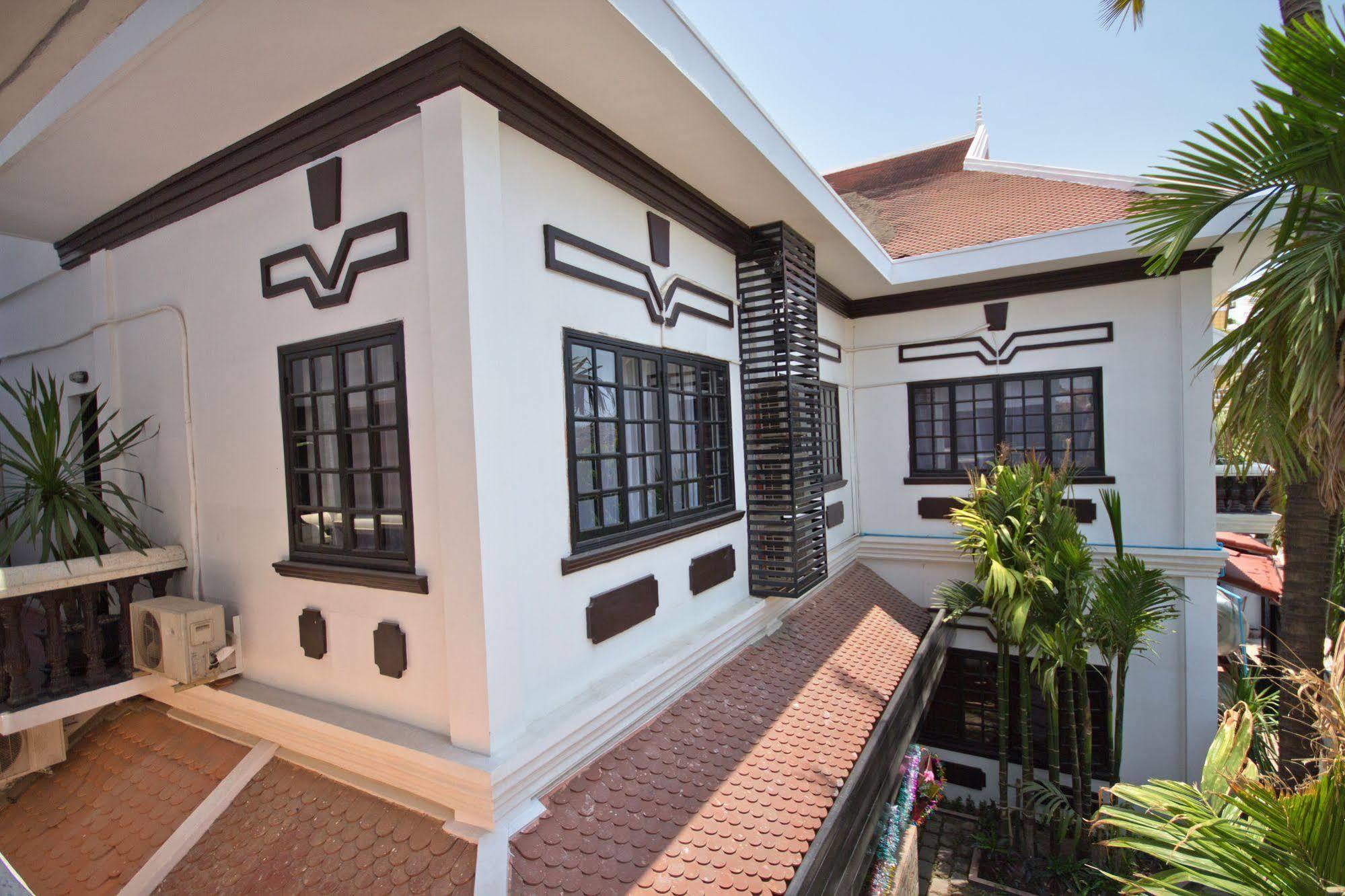 The Moon Villa Siem Reap Exterior photo